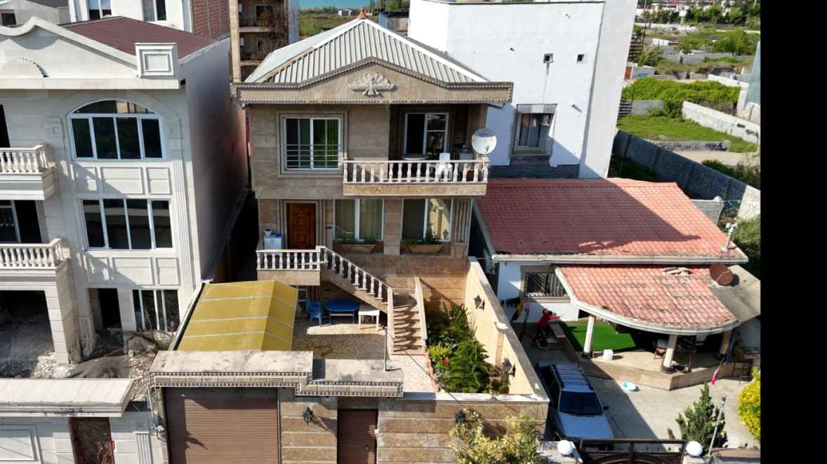 اجاره سالانه  ویلا 3 خوابه تریپلکس استخردار  دریاشهر سرخرود کد 639